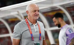 تفاصيل تجديد عقد جراهام أرنولد مع منتخب العراق
