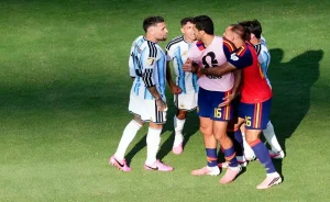شائعات حول خسارة الأرجنتين في نهائي كأس العالم: حقائق وتفسيرات