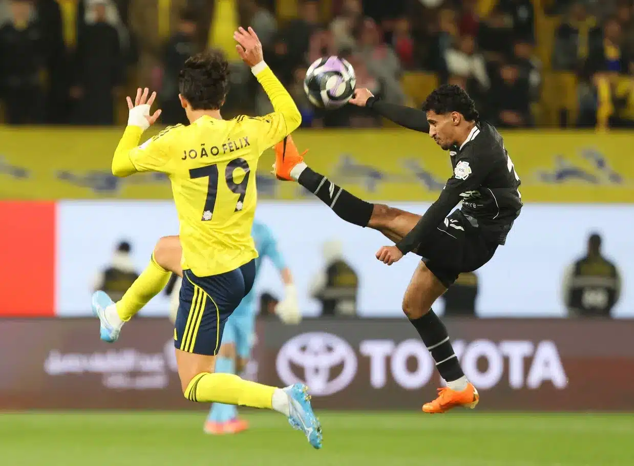 النصر السعودي يقترب من ضم ناهيتان نانديز ويجدد عقد فيليكس